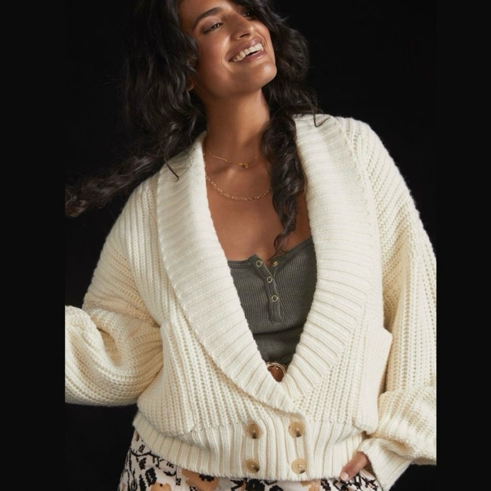 BY ANTHROPOLOGIE | Deep-V Cardigan Sweater Shawl
Collar Cropped Chunky Sz. XS‎